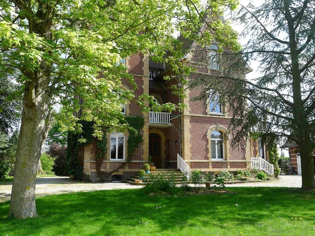 Moyenneville  르 수 부아 비앤비 B&B 외부 사진